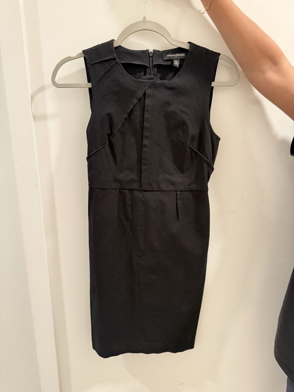 BANANA REPUBLIC LITTLE BLACK SHEATH DRESS - SIZE 0 Women's